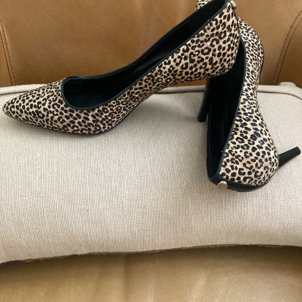 Michael Kors Heels in Cheetah print size 6.5